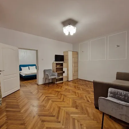 דירה The Muse - Kronstadt Central Suites *